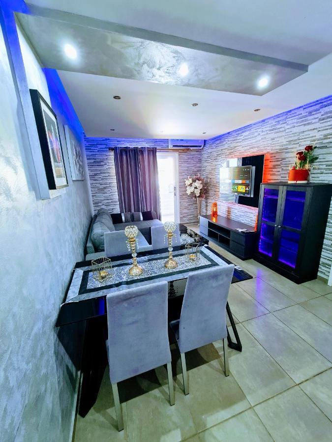 איה נאפה Hidden Lights Deluxe Apartment מראה חיצוני תמונה