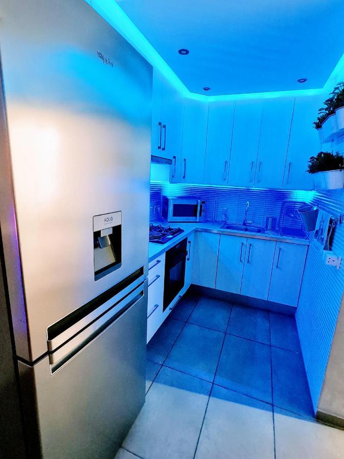 איה נאפה Hidden Lights Deluxe Apartment מראה חיצוני תמונה